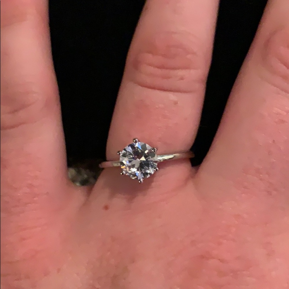 Ring - Picture 3 of 3